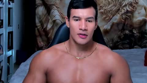 Snapshot of oliver_tommy chatting on 11-09-25, 02:10 oliver_tommy online show from 11-09-25, 02:10