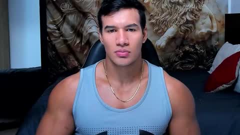 Snapshot of oliver_tommy chatting on 11-14-25, 01:10 oliver_tommy online show from 11-14-25, 01:10