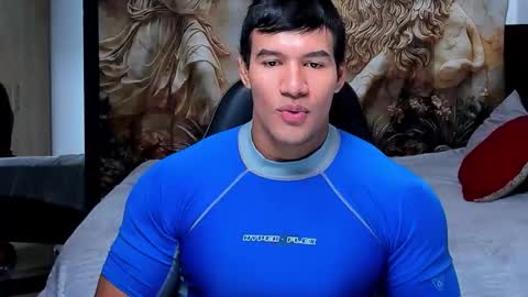 Snapshot of oliver_tommy chatting on 11-22-25, 11:09 oliver_tommy online show from 11-22-25, 11:09