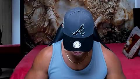 Snapshot of oliver_tommy chatting on 11-24-25, 11:48 oliver_tommy online show from 11-24-25, 11:48