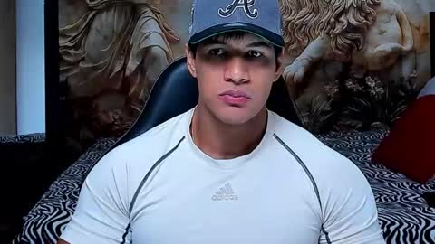 Snapshot of oliver_tommy chatting on 11-26-25, 12:50 oliver_tommy online show from 11-26-25, 12:50