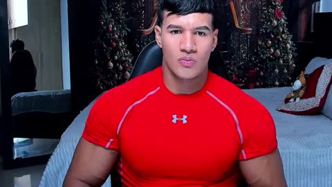 Snapshot of oliver_tommy chatting on 12-14-25, 11:42 oliver_tommy online show from 12-14-25, 11:42