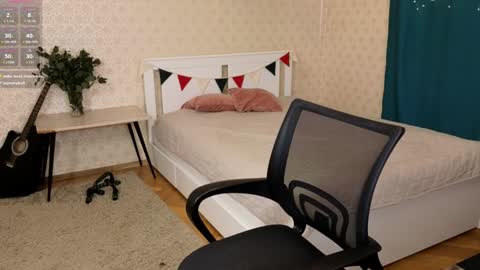 Snapshot of oliver_travis chatting on 01-25-25, 12:17 Oliver Evans online show from 01-25-25, 12:17