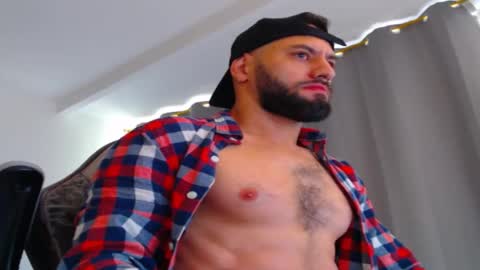 oliver online show from 11-01-25, 01:13