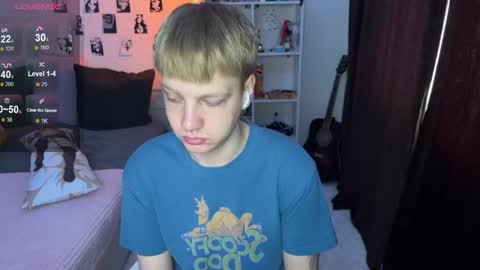 Snapshot of olivertasty chatting on 10-02-25, 10:22 oliver online show from 10-02-25, 10:22