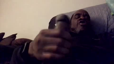 Snapshot of olivertwist1273 chatting on 02-09-25, 10:11 olivertwist1273 online show from 02-09-25, 10:11