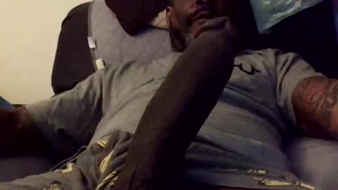 Snapshot of olivertwist1273 chatting on 03-06-25, 04:17 olivertwist1273 online show from 03-06-25, 04:17