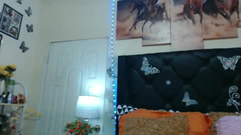 Snapshot of olivia119 chatting on 01-17-25, 06:33 Olivia online show from 01-17-25, 06:33