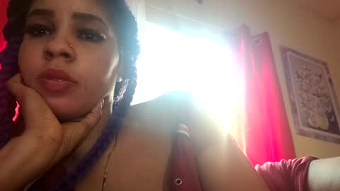 Snapshot of olivia119 chatting on 03-04-25, 07:11 Olivia online show from 03-04-25, 07:11