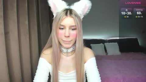 Snapshot of olivia1taylor chatting on 11-25-25, 06:24 Olivia online show from 11-25-25, 06:24