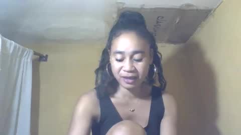 olivia9794 online show from 06-10-26, 09:52