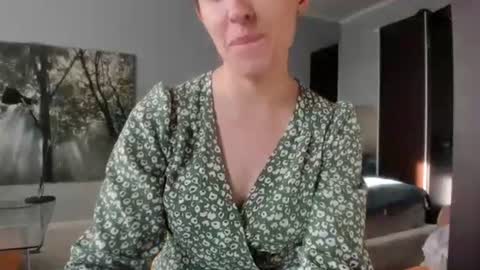 Snapshot of olivia__dream chatting on 06-08-26, 04:18 olivia__dream online show from 06-08-26, 04:18
