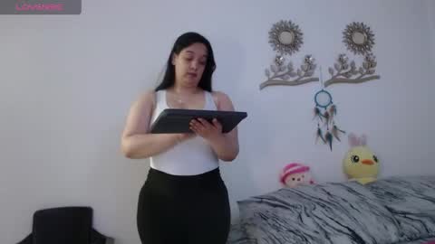 Snapshot of olivia_col chatting on 06-06-26, 08:02 Olivia Gonzales online show from 06-06-26, 08:02