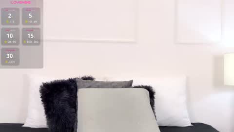 olivia_flamme online show from 07-23-26, 02:04