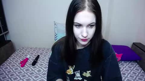 olivia_graceee online show from 12-02-25, 09:47