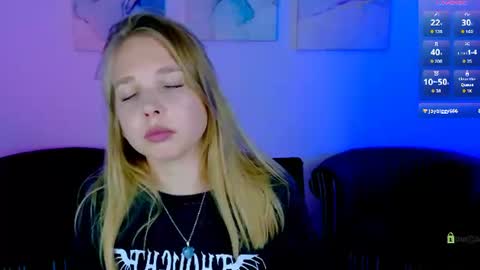 olivia_kit online show from 07-11-26, 01:25
