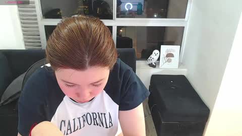 olivia_martine online show from 01-11-25, 09:04