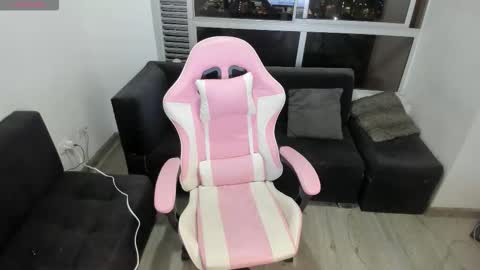 olivia_martine online show from 12-22-25, 01:24