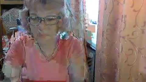 Snapshot of olivia_mia25 chatting on 05-16-26, 06:43 Olivia Mia online show from 05-16-26, 06:43