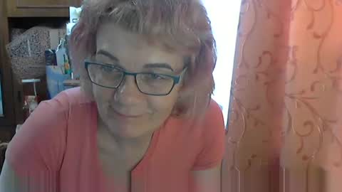 Snapshot of olivia_mia25 chatting on 05-25-26, 06:30 Olivia Mia online show from 05-25-26, 06:30