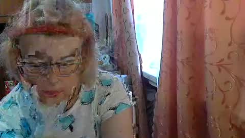 Snapshot of olivia_mia25 chatting on 06-10-26, 07:29 Olivia Mia online show from 06-10-26, 07:29