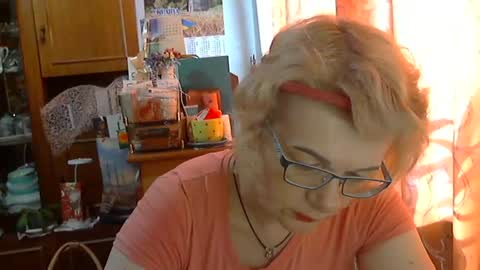 Snapshot of olivia_mia25 chatting on 06-14-26, 01:57 Olivia Mia online show from 06-14-26, 01:57