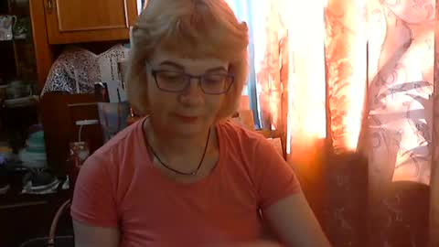 Olivia Mia online show from 06-19-26, 02:54