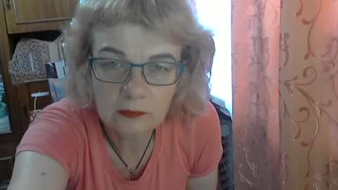 Olivia Mia online show from 06-30-26, 09:43