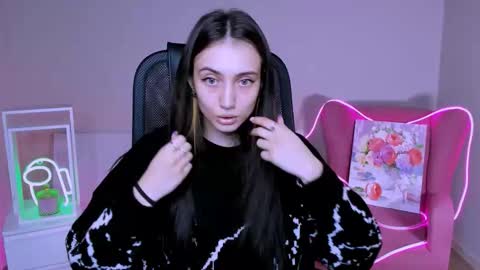 Snapshot of olivia_norton_ chatting on 11-08-25, 03:23 olivia_norton_ online show from 11-08-25, 03:23