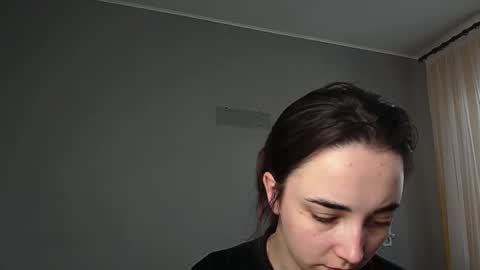 Olivia online show from 04-15-26, 09:27