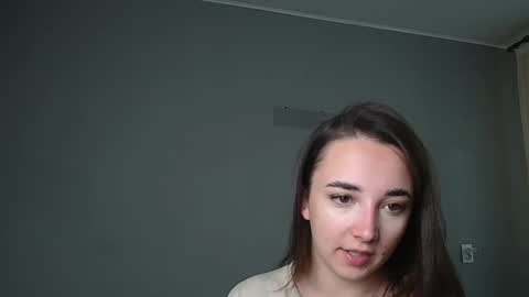 Snapshot of olivia_oliv chatting on 05-15-26, 09:38 Olivia online show from 05-15-26, 09:38