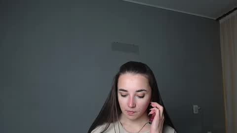 Snapshot of olivia_oliv chatting on 05-15-26, 09:44 Olivia online show from 05-15-26, 09:44