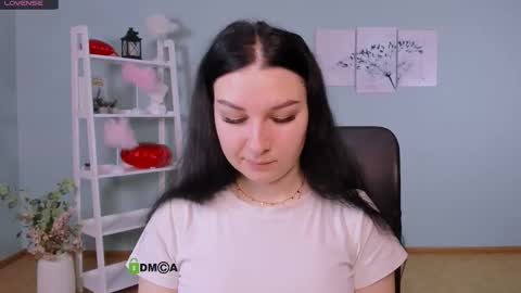 Snapshot of olivia_rage chatting on 03-08-26, 09:02 Sweet Olivia online show from 03-08-26, 09:02