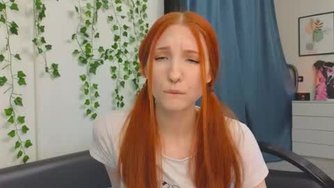  OLIVIA    online show from 11-17-25, 07:08