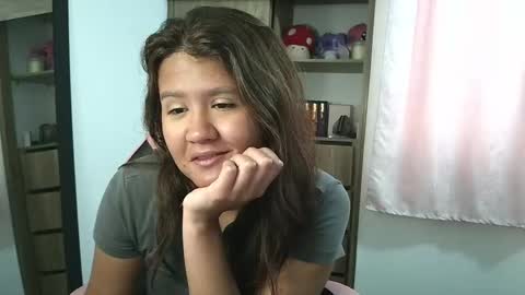 Olivia online show from 09-13-25, 02:17