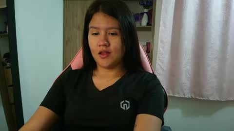 Olivia online show from 04-16-26, 12:17