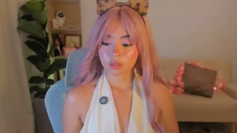 Olivia online show from 06-15-26, 05:53