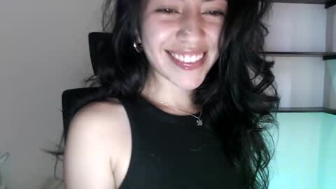 oliviaaa__ online show from 09-15-25, 10:54