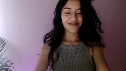 Snapshot of oliviaaa__ chatting on 05-28-26, 04:37 oliviaaa__ online show from 05-28-26, 04:37