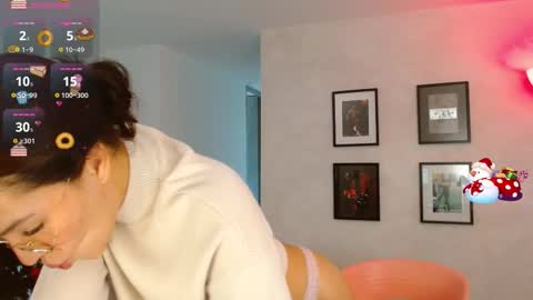 Snapshot of oliviabran_ chatting on 01-08-26, 09:39 Olivia Bram online show from 01-08-26, 09:39