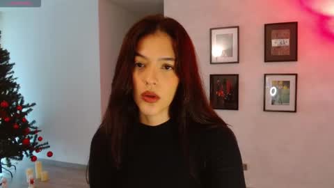 Snapshot of oliviabran_ chatting on 01-10-26, 03:25 Olivia Bram online show from 01-10-26, 03:25