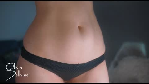 Olivia online show from 04-21-26, 01:53