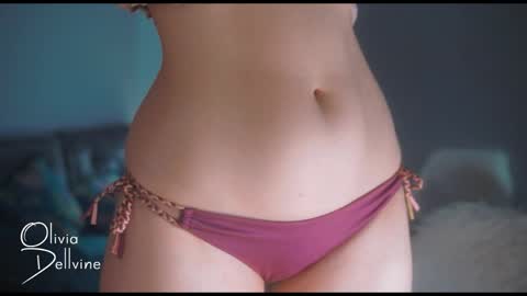 Snapshot of oliviadellvine chatting on 05-26-26, 01:45 Olivia online show from 05-26-26, 01:45