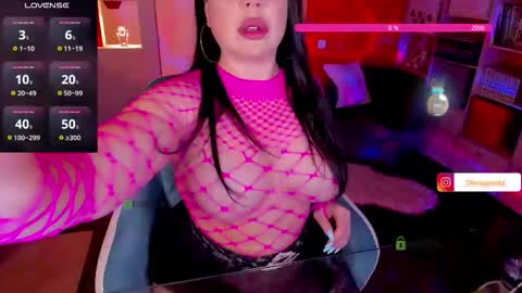 Oliviagoold online show from 11-17-25, 07:30