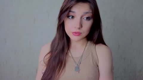 Snapshot of oliviahoresnev chatting on 06-16-26, 05:48 Olivia online show from 06-16-26, 05:48