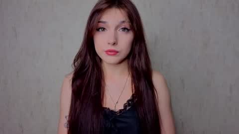 Snapshot of oliviahoresnev chatting on 07-16-26, 03:51 Olivia online show from 07-16-26, 03:51