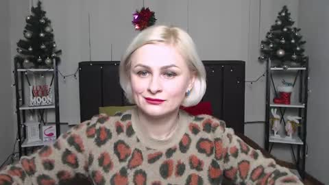 OliviaHorst online show from 12-25-24, 09:13