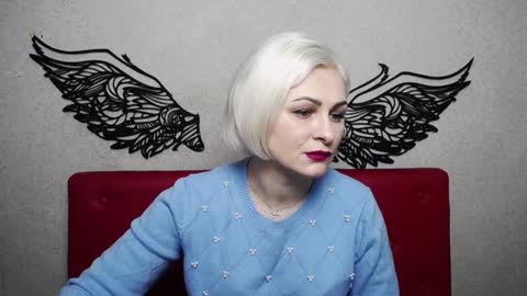 OliviaHorst online show from 02-08-25, 06:12