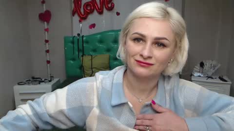 OliviaHorst online show from 03-12-25, 09:23