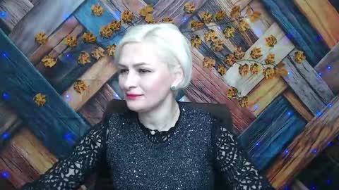 OliviaHorst online show from 11-24-25, 06:18